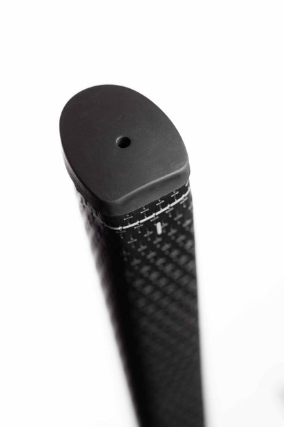 MR. DIVOT Tour oversized grip detail, textured polyurethane finish and grip profile